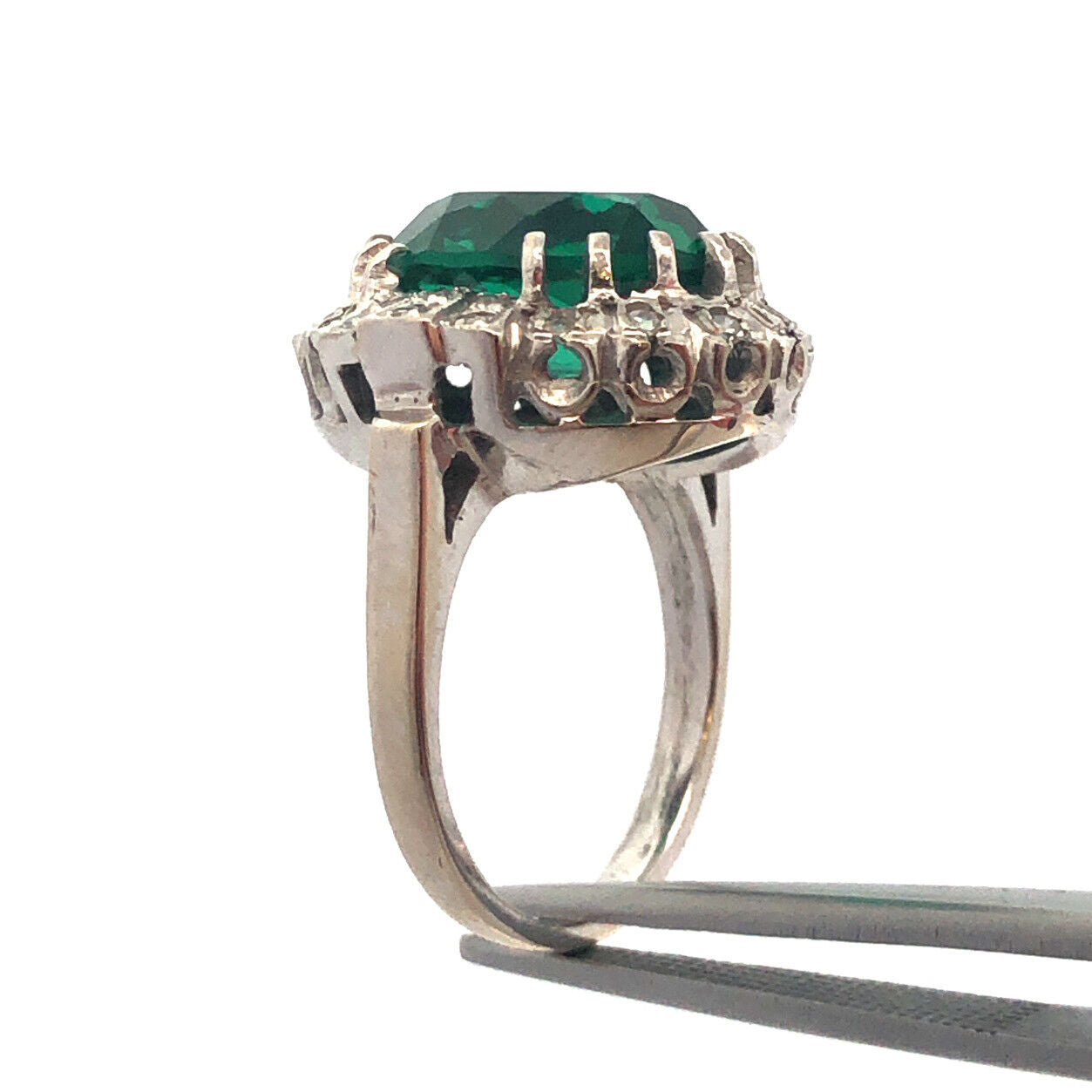 14K White Gold Green Cubic Zirconia Diamond Halo Engagement Cocktail Ring