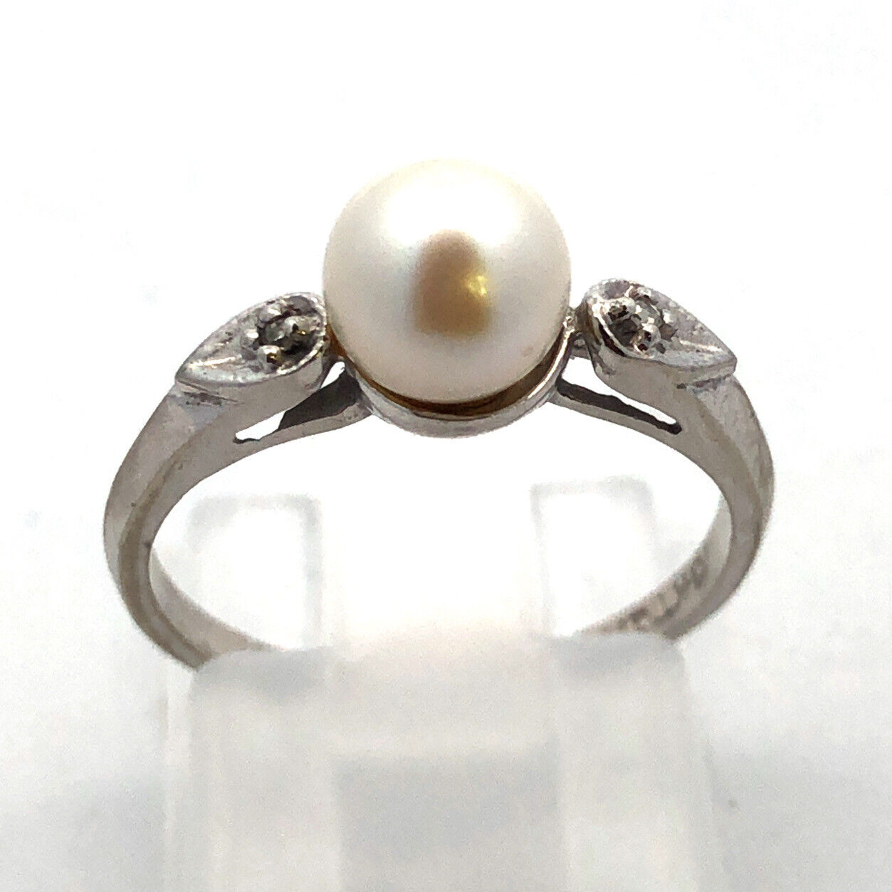 Designer 10K White Gold Round Pearl Diamond Accented Anniversary Ring