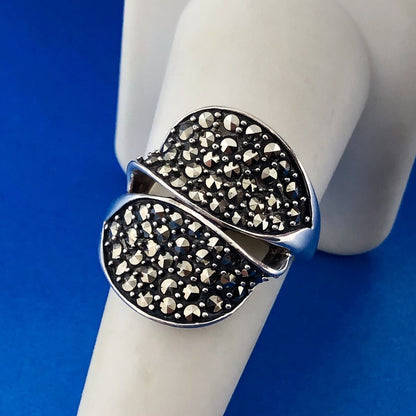 Retro Sparkling 925 Sterling Silver Marcasite Leaf Bypass Statement Ring