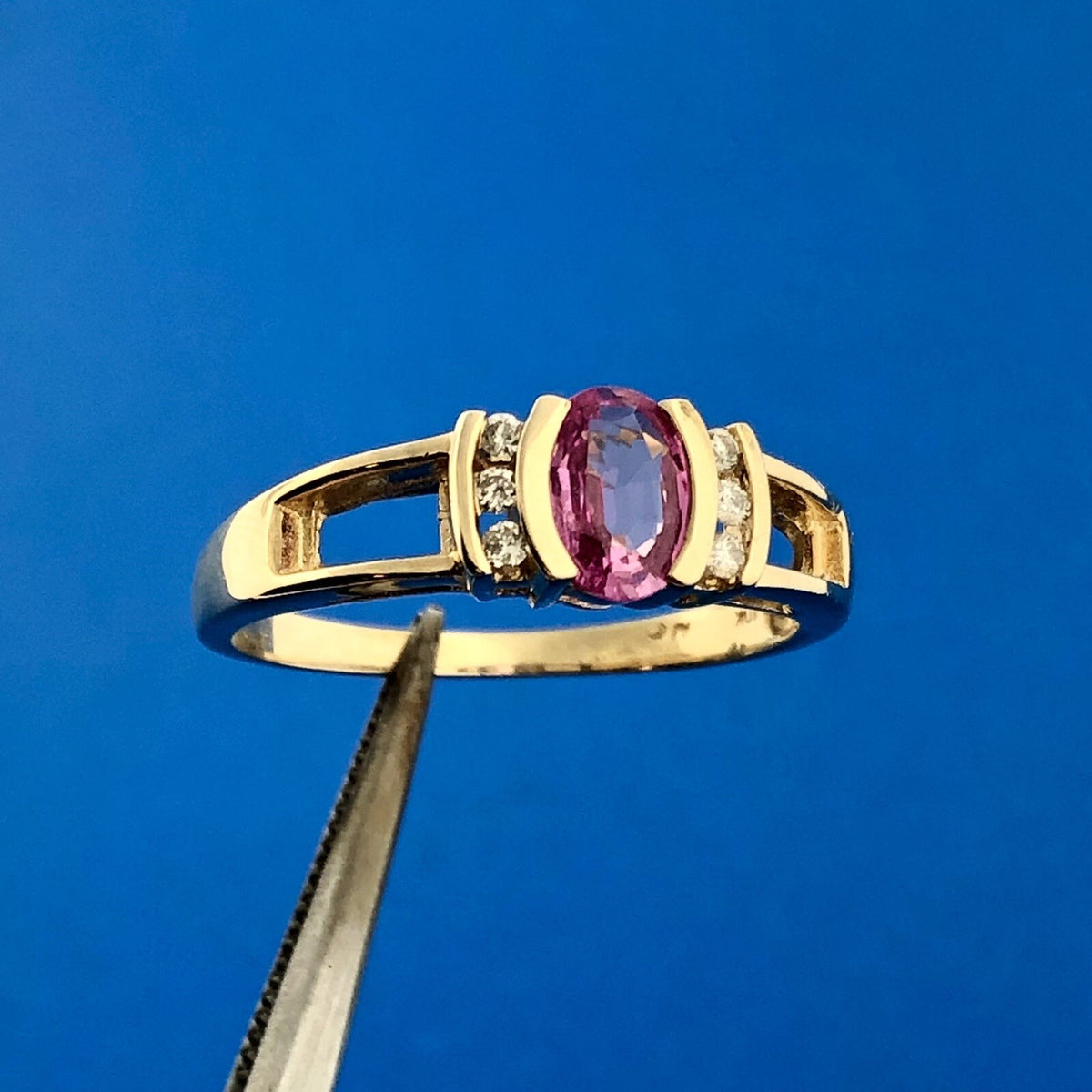 Vintage 10K Yellow Gold Oval Pink Sapphire Diamond Accent Cocktail Ring
