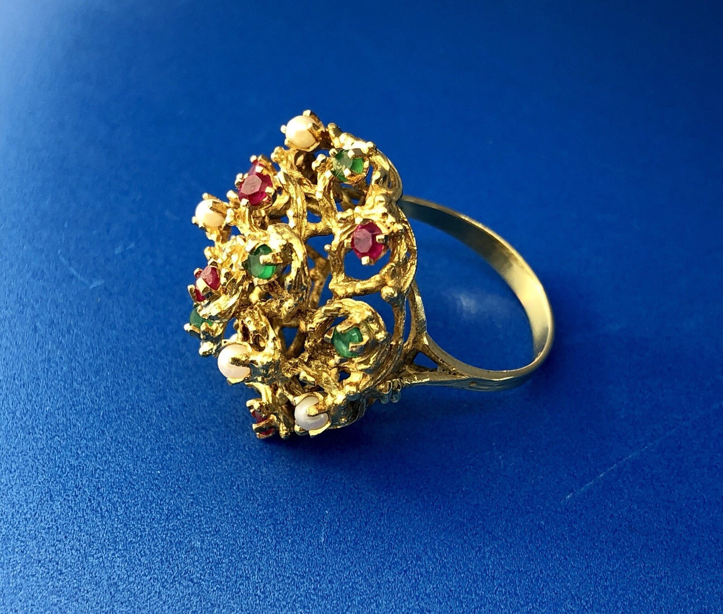 Vintage 18K Yellow Gold Ruby Emerald Pearl Christmas Tiered Dome Cocktail Ring