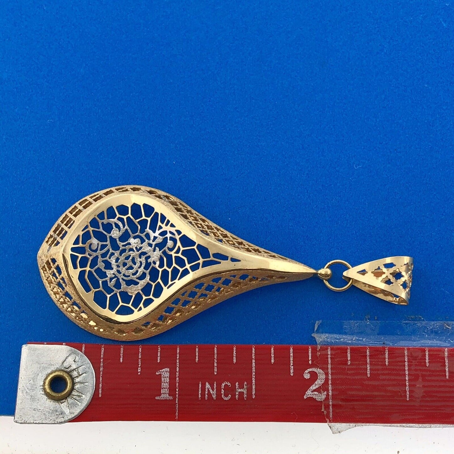 Gorgeous Italian 18k Yellow Gold Openwork Floral Bloom Teardrop Dangle Pendant