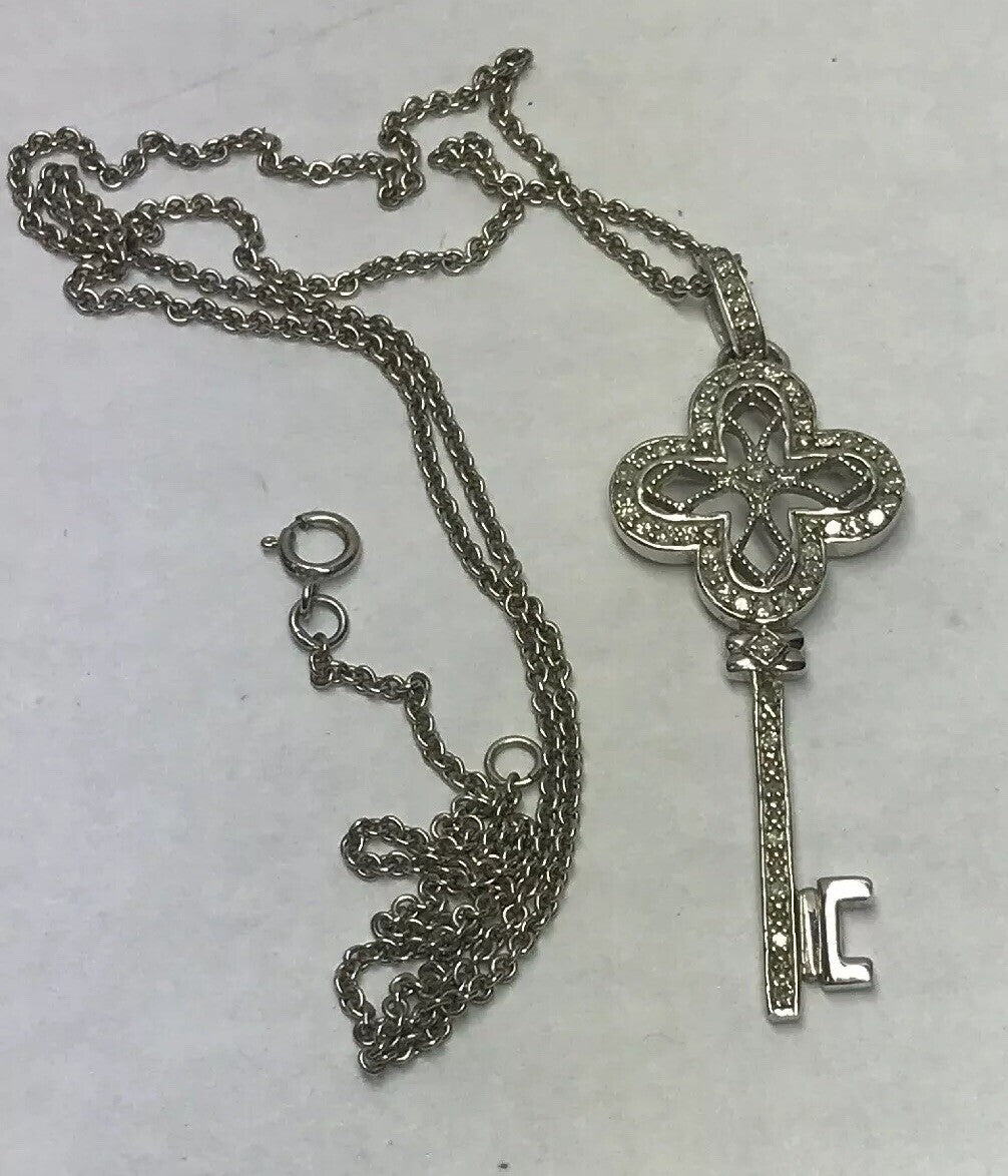 Vintage Designer Sterling Silver 925 Diamond Filigree Open Scroll Key Necklace