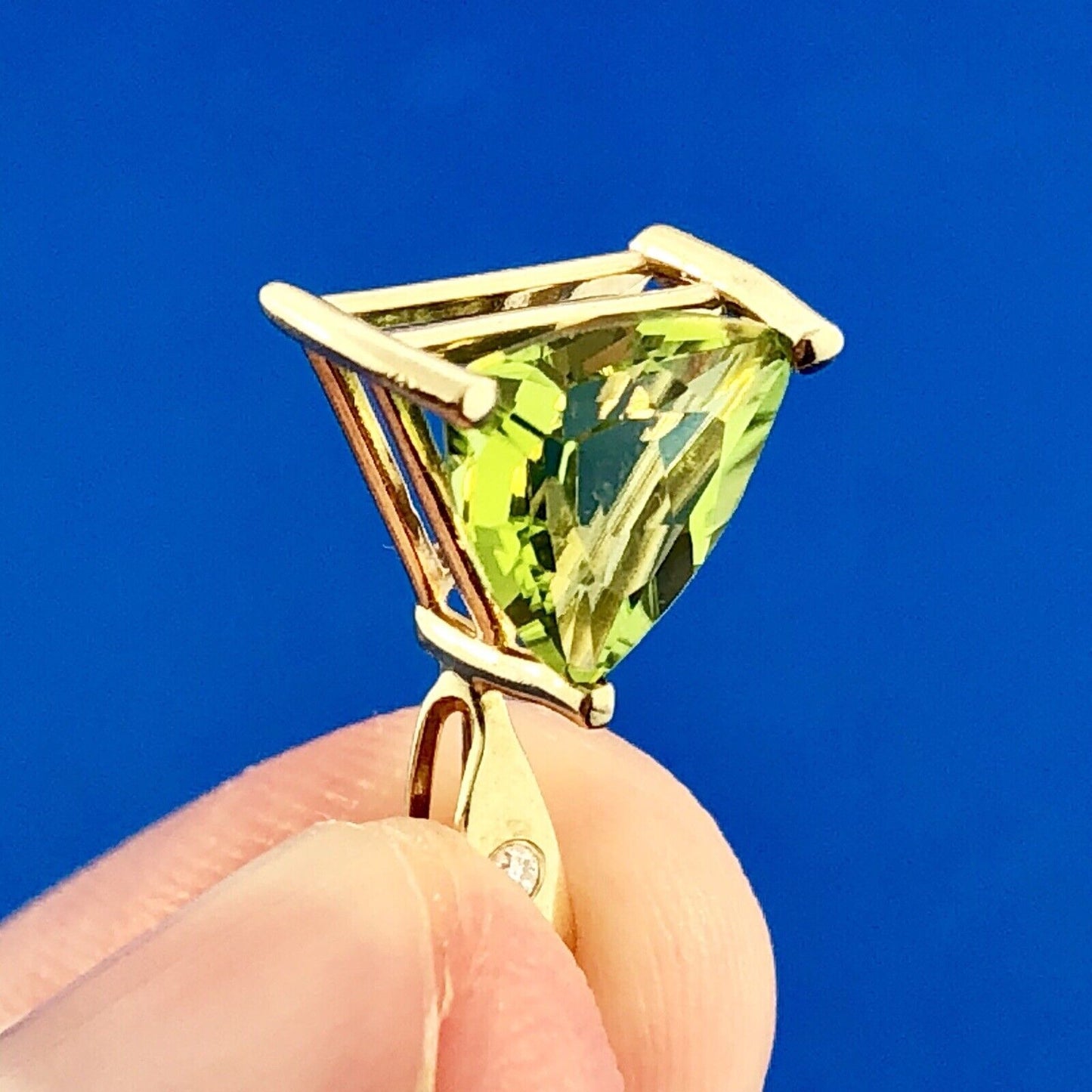Modern 10K Yellow Gold Peridot Diamond Trapezoid August Birthstone Pendant