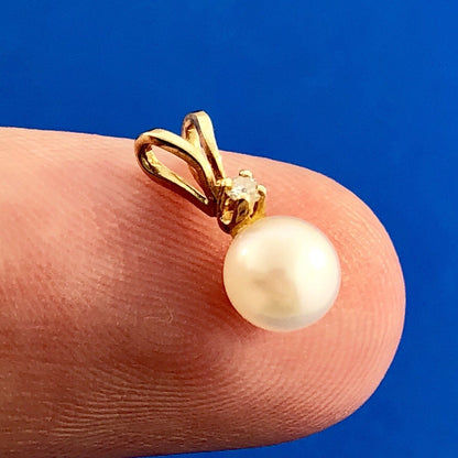 14K Yellow Gold Pearl Diamond Wedding Birthstone Anniversary Charm Pendant