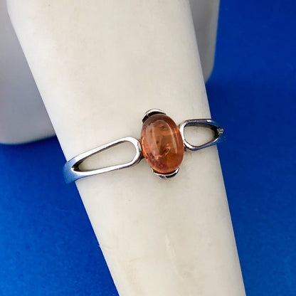 Modernist 925 Sterling Silver Oval Amber Cabochon Ring