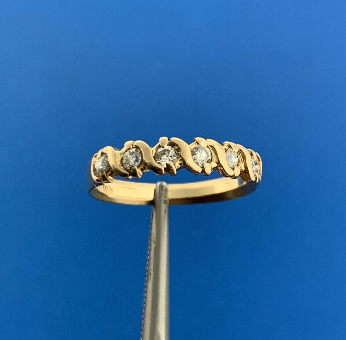 Designer 14k Yellow Gold Round Cut White Diamond Prong Band Ring Size 5.75