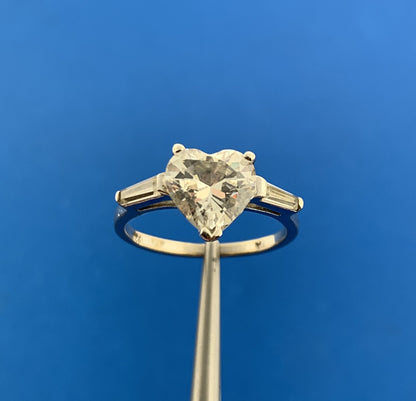 Sparkling 925 Sterling Silver Cubic Zirconia CZ Heart Solitaire w/ Accents Ring