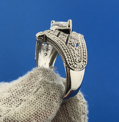 Stunning Sterling Silver 925 Sparkling Marquise Cut CZ Statement Ring Size 8