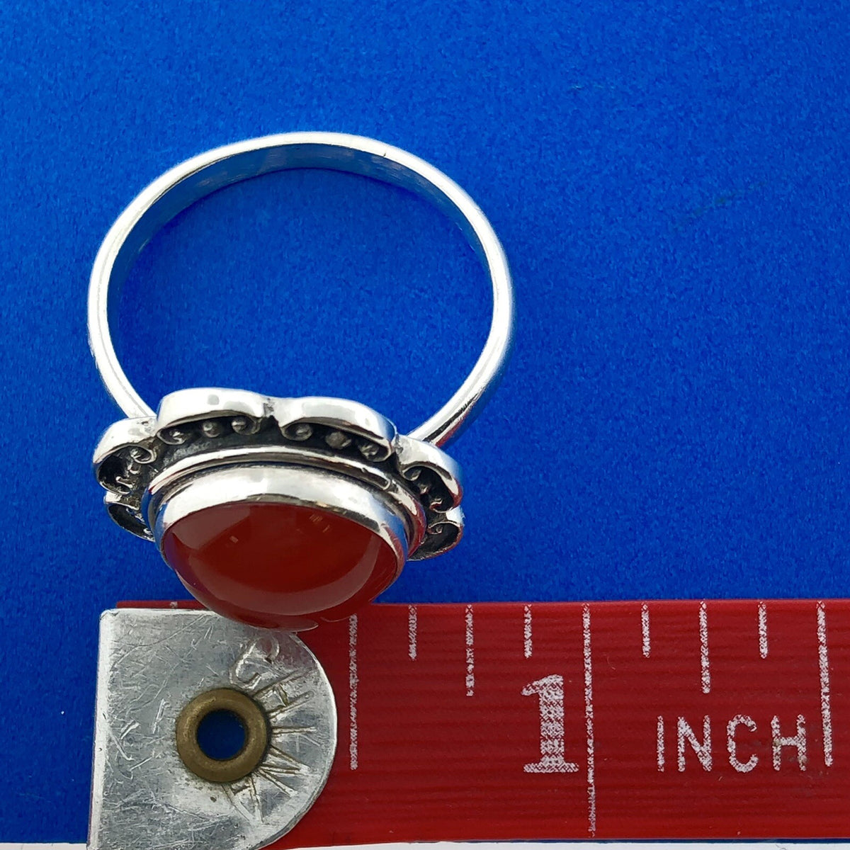 Retro 925 Sterling Silver Carnelian Cabochon Gemstone Flower Shaped Ring