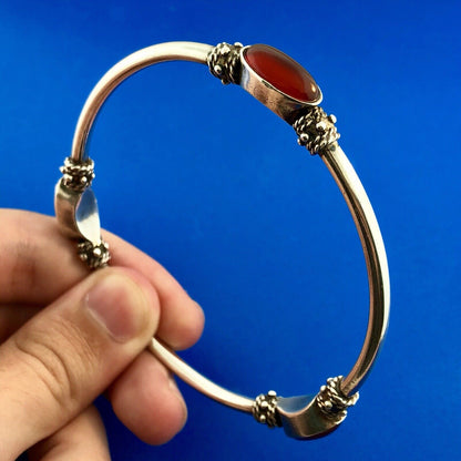 Vintage Designer FAS 925 Sterling Silver Carnelian Station Bead Bangle Bracelet