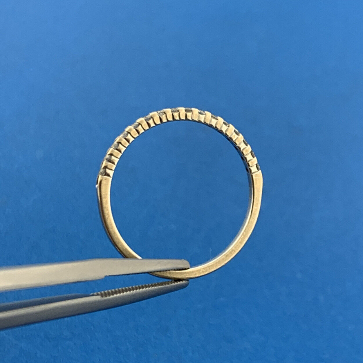 Designer 10K White Gold Diamond Wedding Anniversary Band Ring