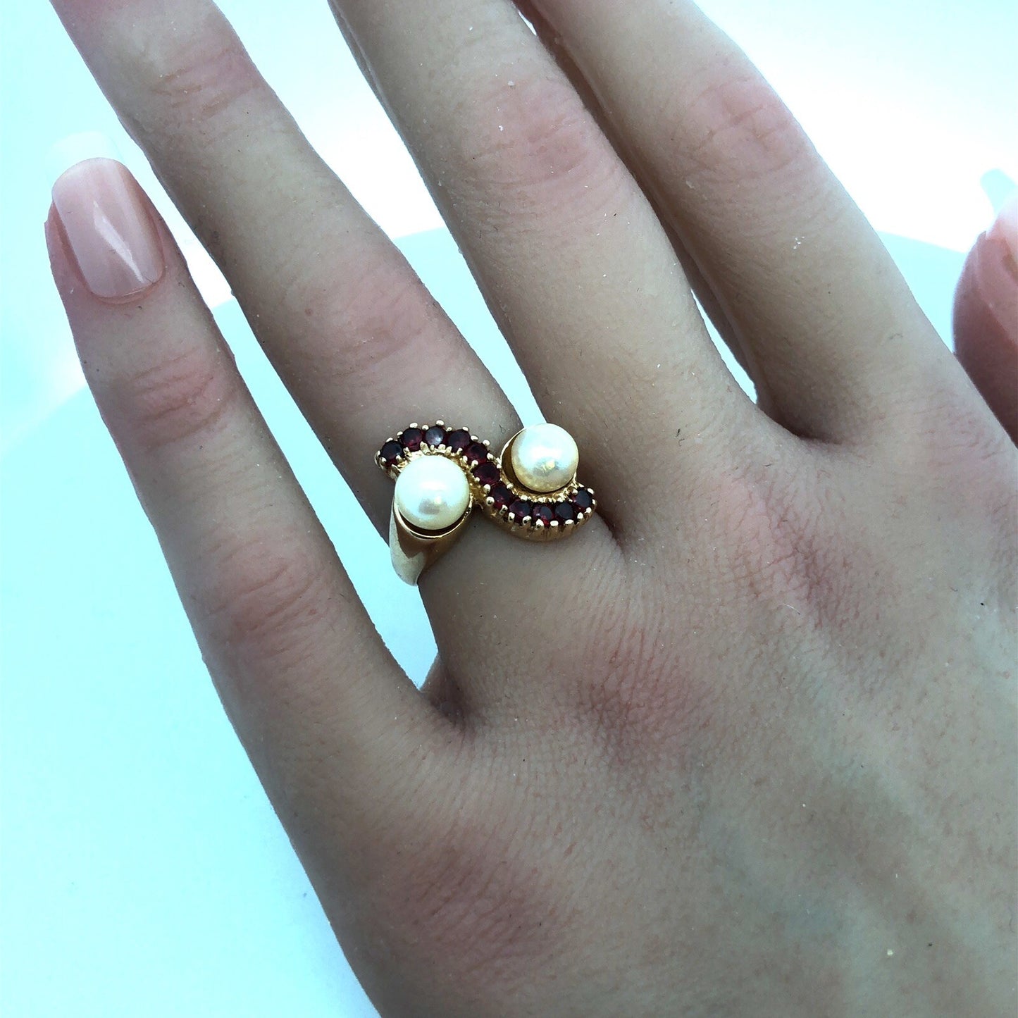Vintage 14K Yellow Gold Garnet Pearl Free Form Cocktail Anniversary Ring