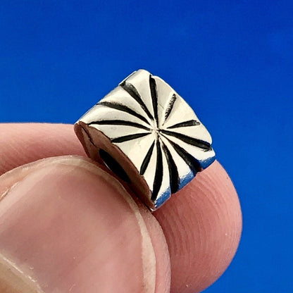 Authentic PANDORA 790210 Sterling Silver 925 Sunburst Retired Clip Charm