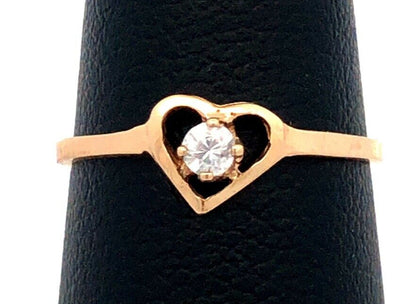 Estate 14K Yellow Gold Round White Tourmaline Solitaire Heart Love Promise Ring