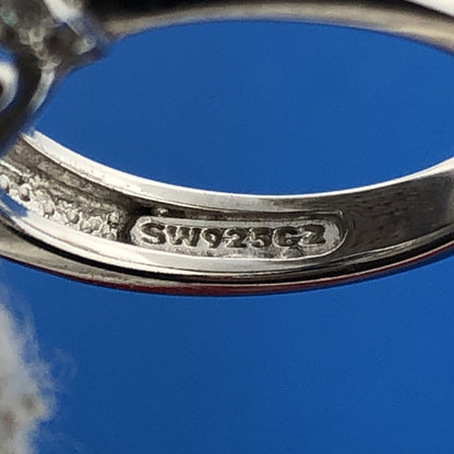 Sterling Silver .925 Black & White Cubic Zirconia Statement Size 5 Cocktail Ring