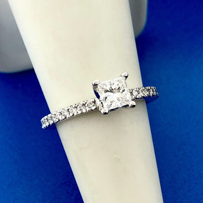 Stunning Vera Wang 14k White Gold Princess Cut Diamond Engagement Ring Size 6.25