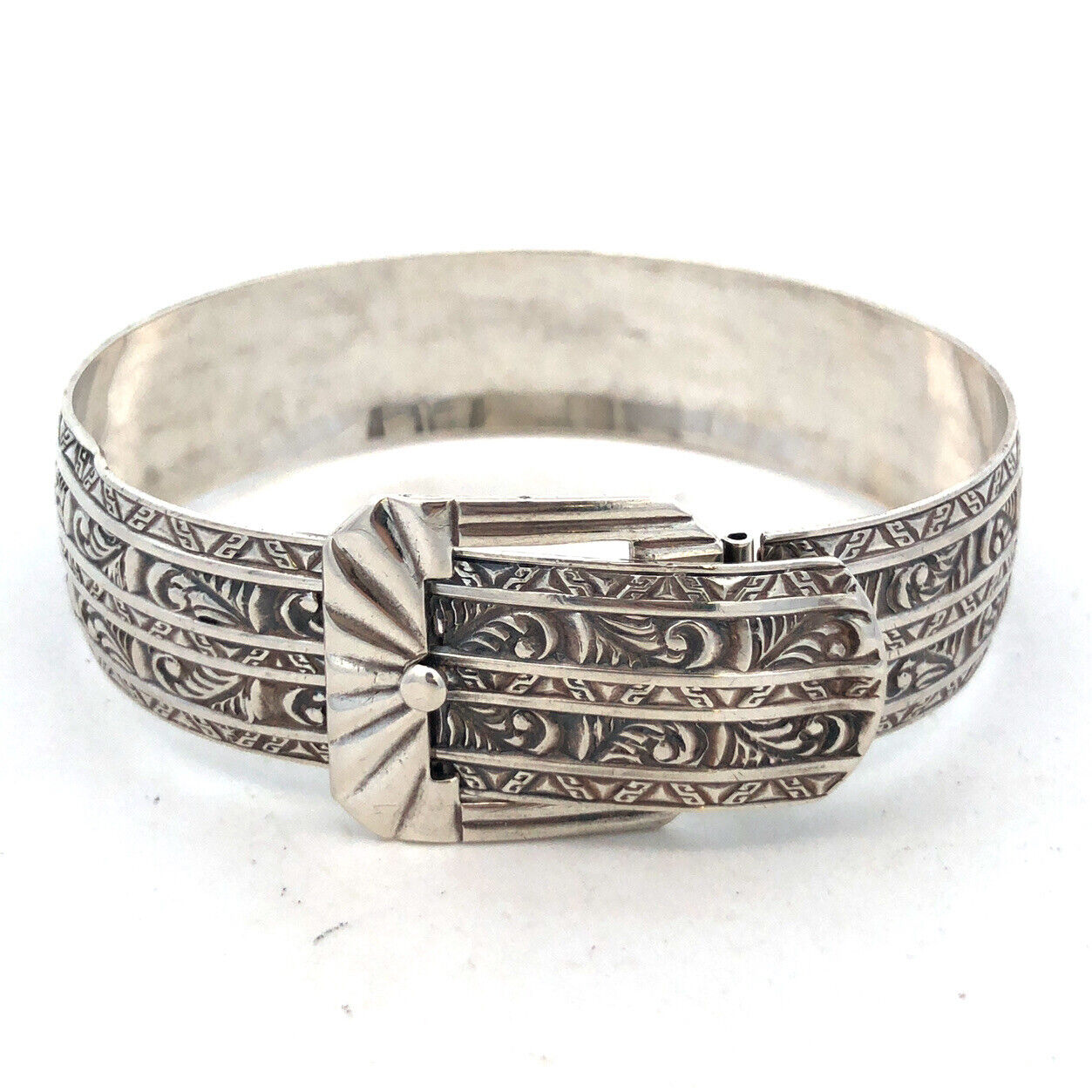 Designer Vintage Marsh 925 Sterling Silver Textured Scroll Belt Buckle Bracelet