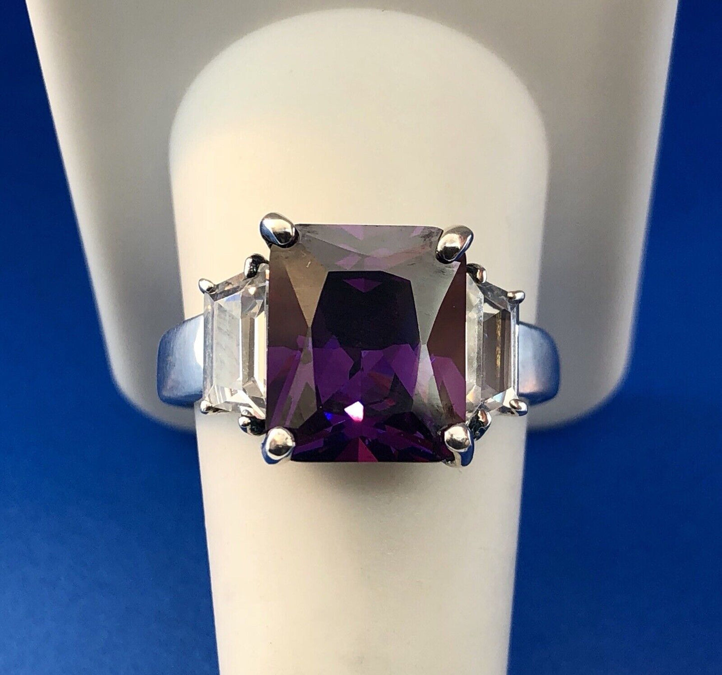 Dramatic Sterling Silver 925 Purple White CZ Statement Fashion Cocktail Ring