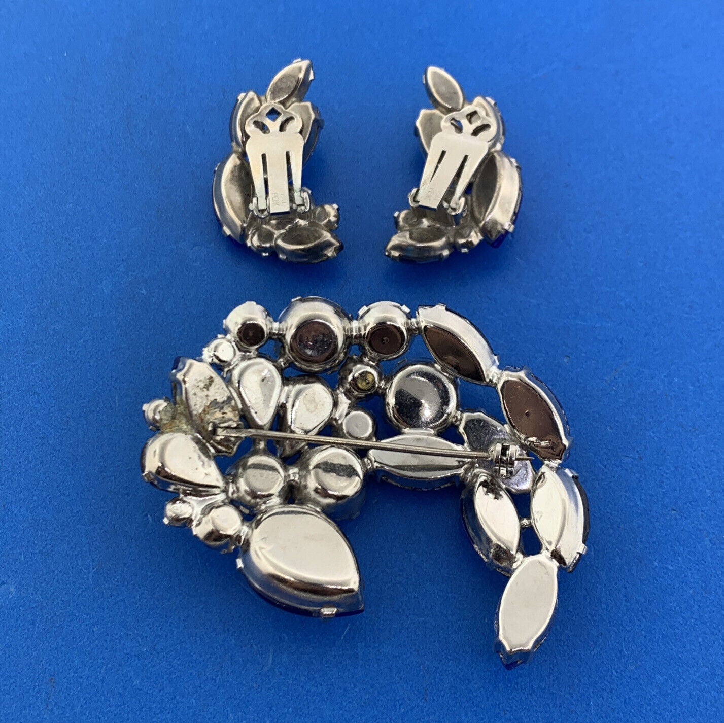 Mid Century Silver Tone Blue Aurora Borealis Rhinestone Brooch & Earrings Set
