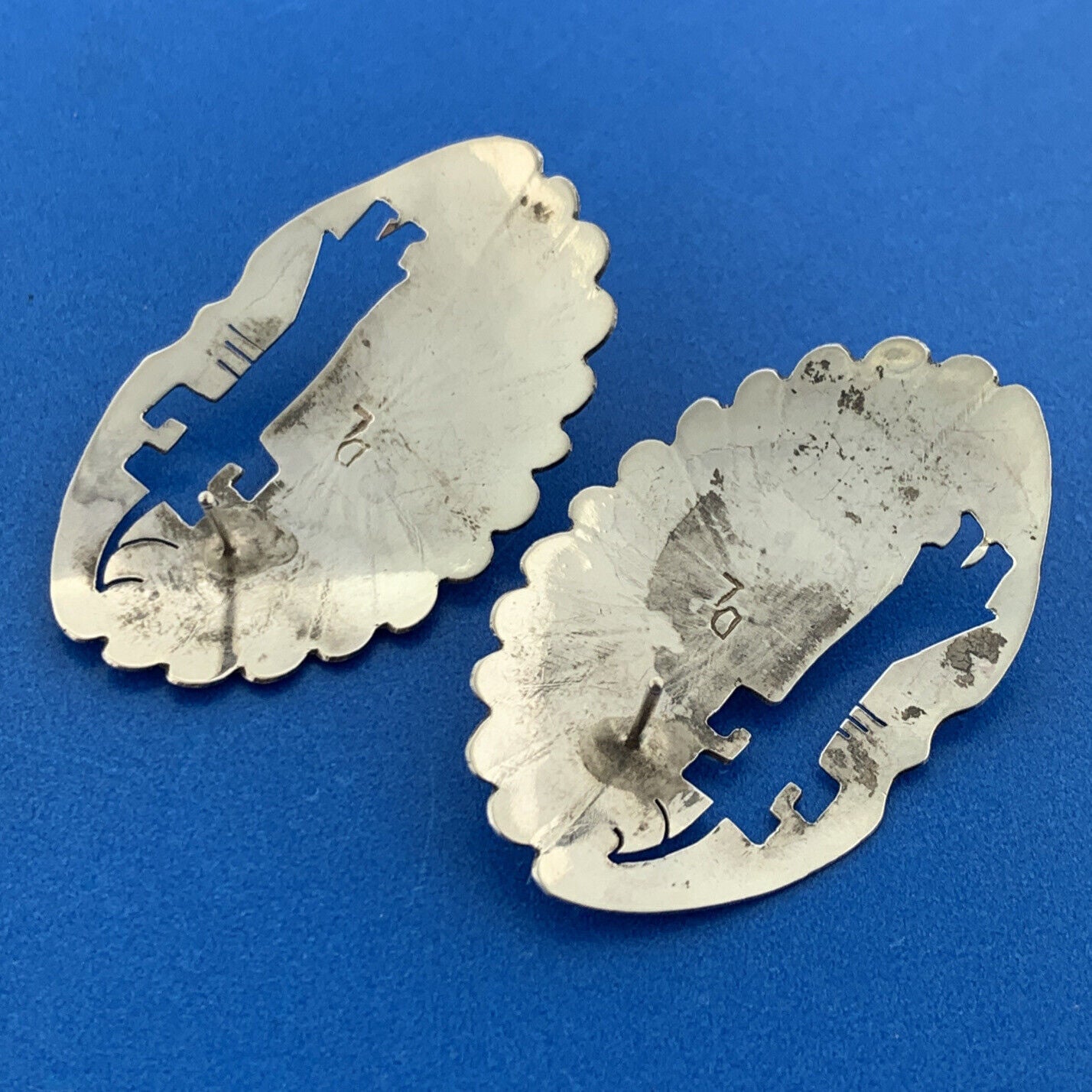 Designer DL Sterling Silver 925 Cabochon Carnelian Openwork Curved Stud Earrings