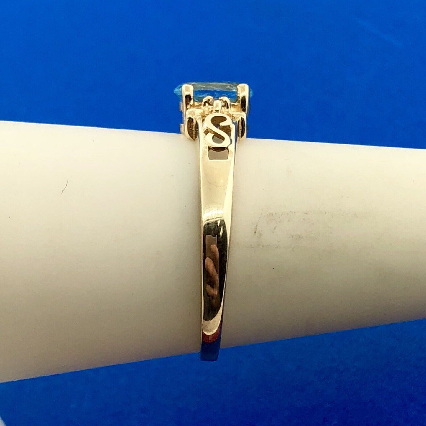 Vintage Plainville Stock Co PSCO 10K Yellow Gold Blue Topaz Diamond Ring