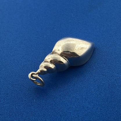 Vintage 925 Sterling Silver Conch Sea Shell Ocean Beach Life Drop Pendant