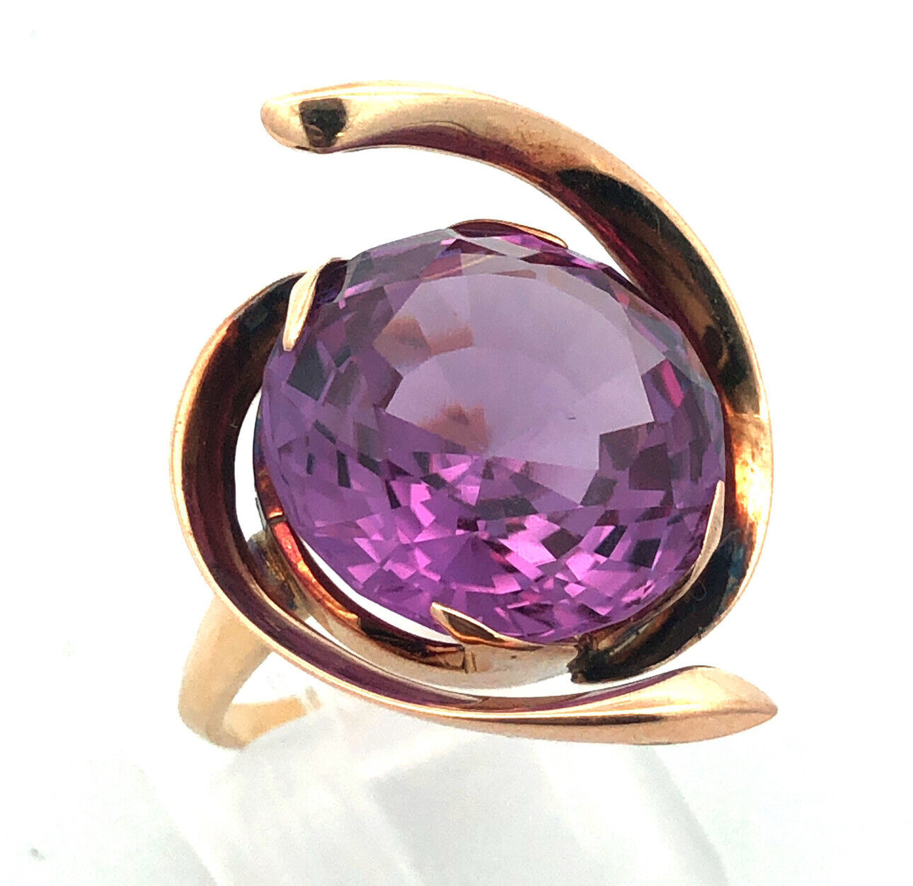 Modernist 14K Yellow Gold Purple Sapphire Solitaire Cocktail Statement Ring