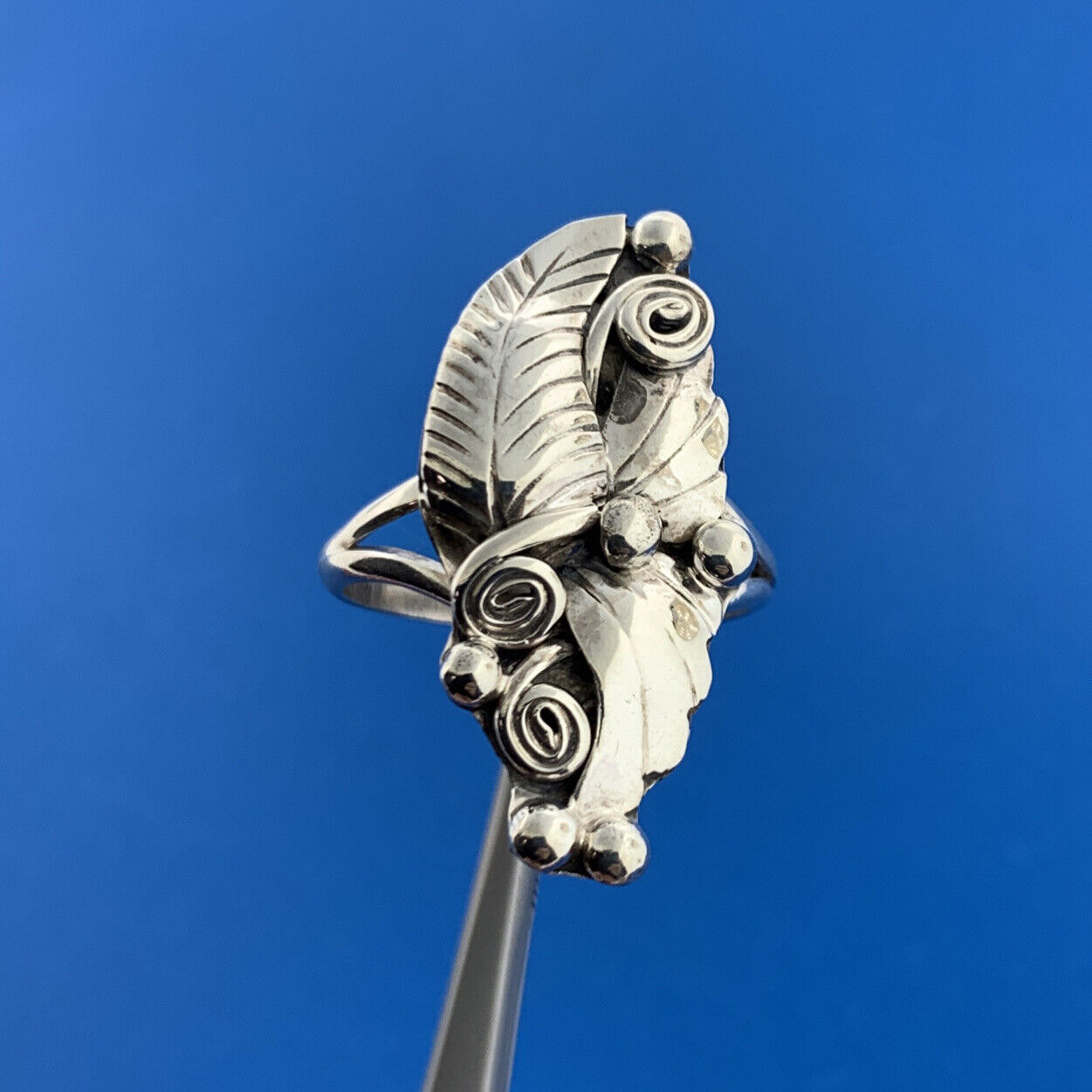 Designer TC Sterling Silver 925 Floral Leaf Small Finger Ring Size 8.75