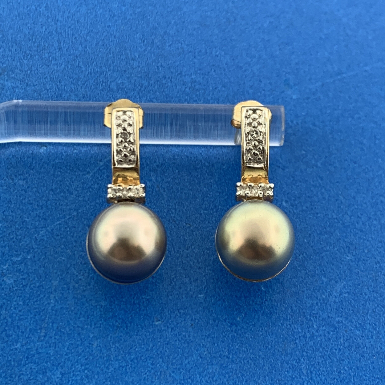 Designer 14k Yellow Gold Gray Pearl Round Diamond Accent Drop Stud Earrings