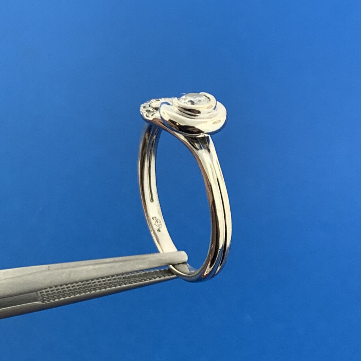 Designer JB Sterling Silver Diamond Solitaire Accented Freeform Infinity Ring