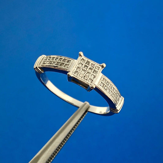 Gorgeous 10k White Gold Round Melee Diamond Square Women's Ring Size 7