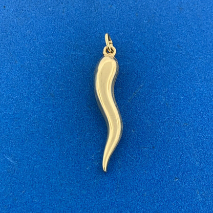 Designer 14K Yellow Gold Italian Horn Good Luck Pendant