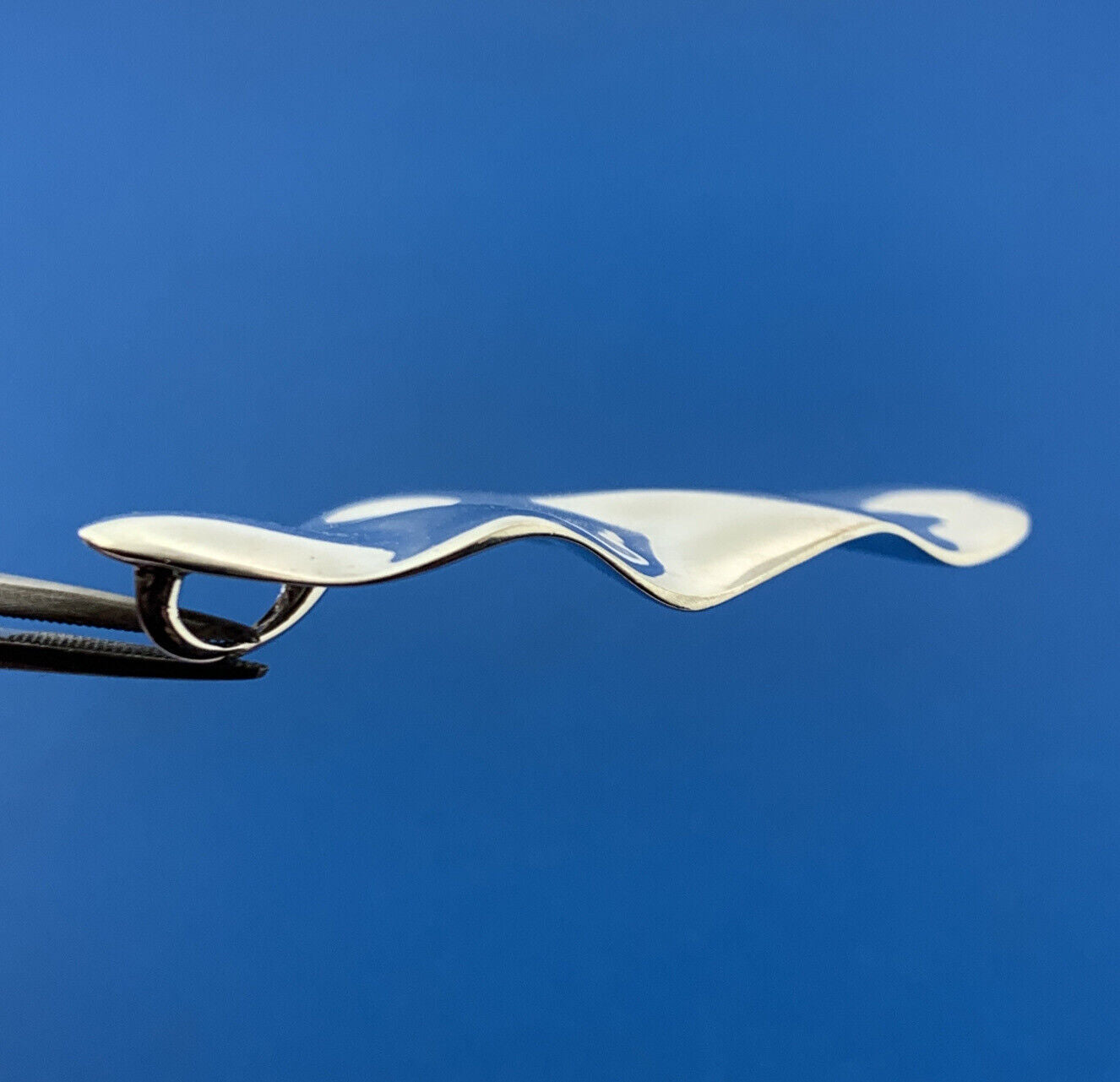 Designer Stunning Sterling Silver 925 Abstract Oval Crunched Wavy Pendant