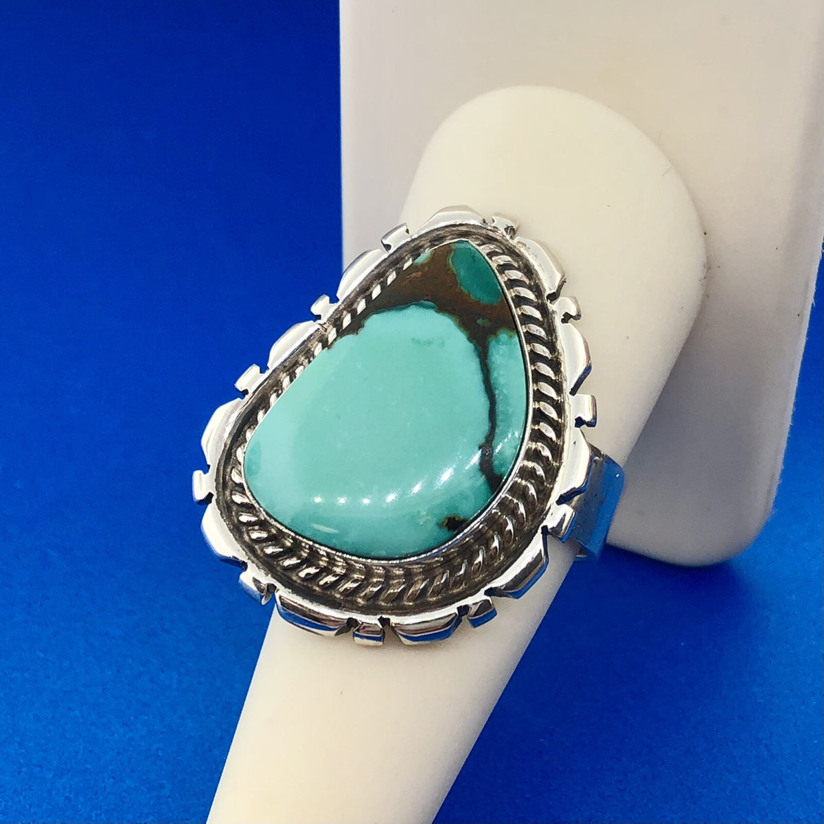 Native American Unsigned 925 Sterling Silver Turquoise Trilliant Statement Ring