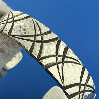 Native American 925 Sterling Silver Hammered Abstract Statement Cuff Bracelet