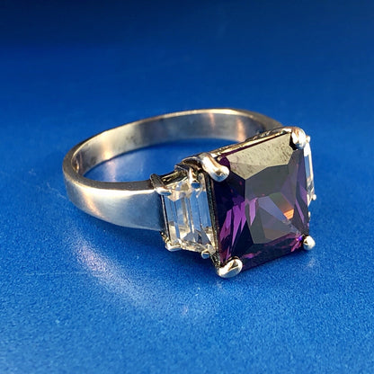 Dramatic Sterling Silver 925 Purple White CZ Statement Fashion Cocktail Ring
