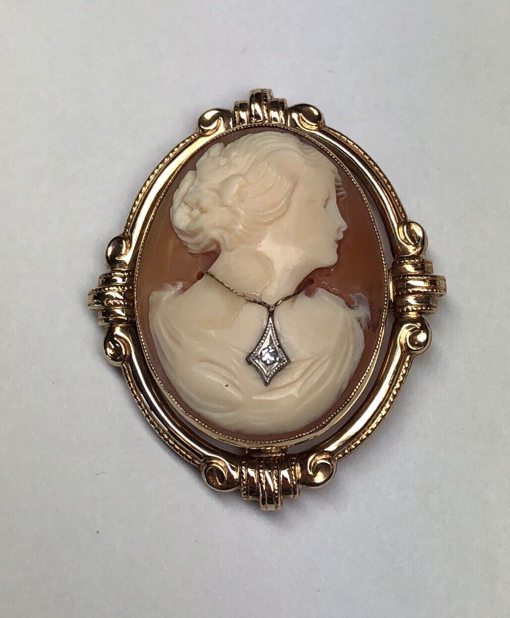 Vintage ESEMCO 14K Yellow Gold Diamond Caved Cameo Scroll Bead Pin Pendant