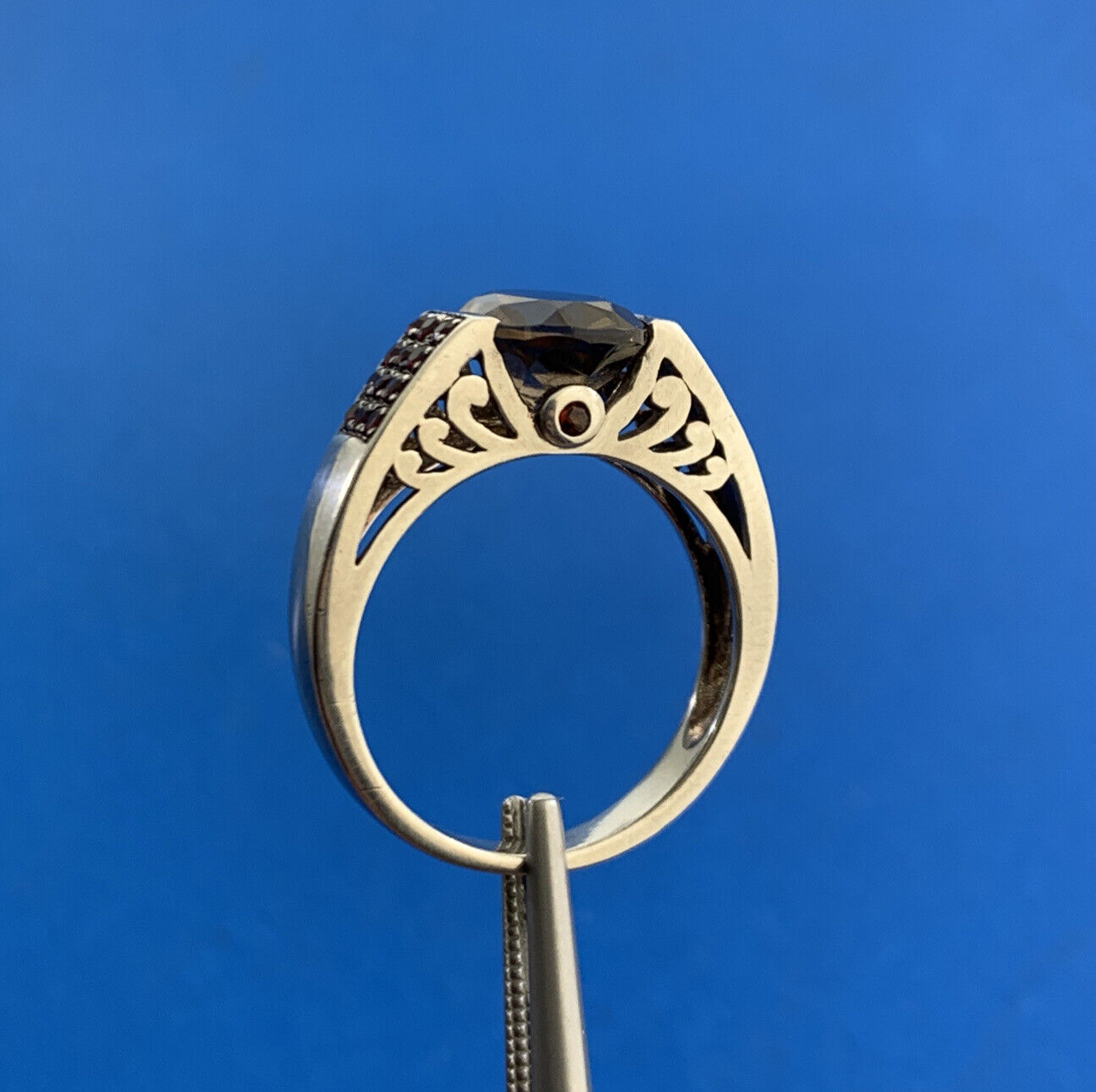 Designer 925 Sterling Silver Oval Quartz Garnet Accented Cocktail Ring