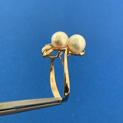 Estate 14K Yellow Gold Pearl Diamond Accented Modernist June Anniversary Ring