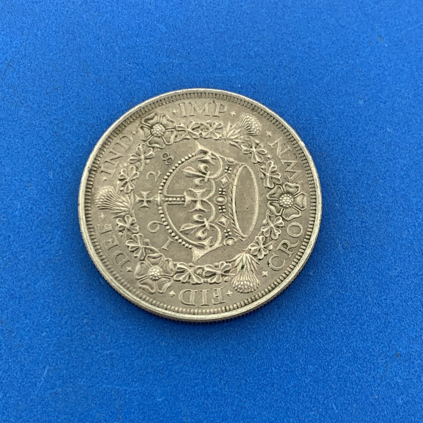 1928 British 1 Crown George V Wreath Crown 50% Silver Better Key Date Coin