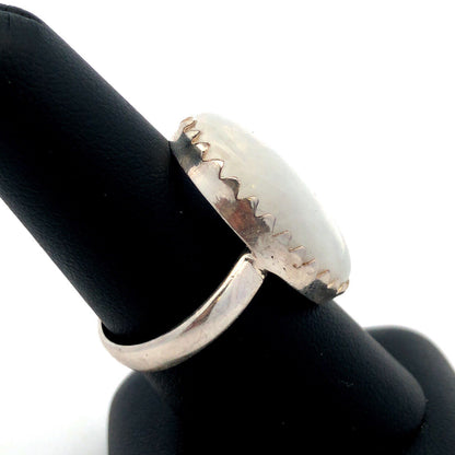 Vintage 925 Sterling Silver Oval Rainbow Moonstone Ring