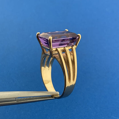 Designer CID 10k Yellow Gold Emerald Cut Purple Amethyst Regal Ring Size 6.75