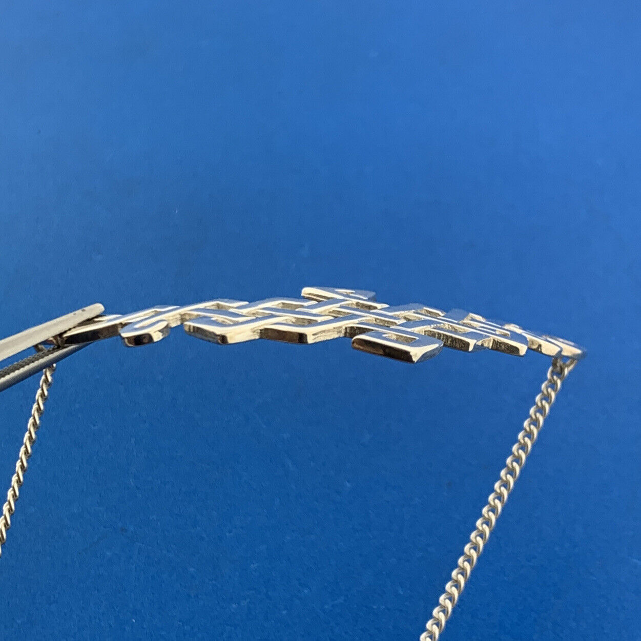 Vintage Designer 925 Sterling Silver Modernist Celtic Lines Small Bibb Necklace