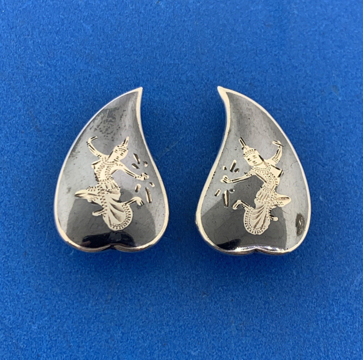 Vintage Siam Sterling Silver Nielloware Goddess Manimekhala Clip Earrings