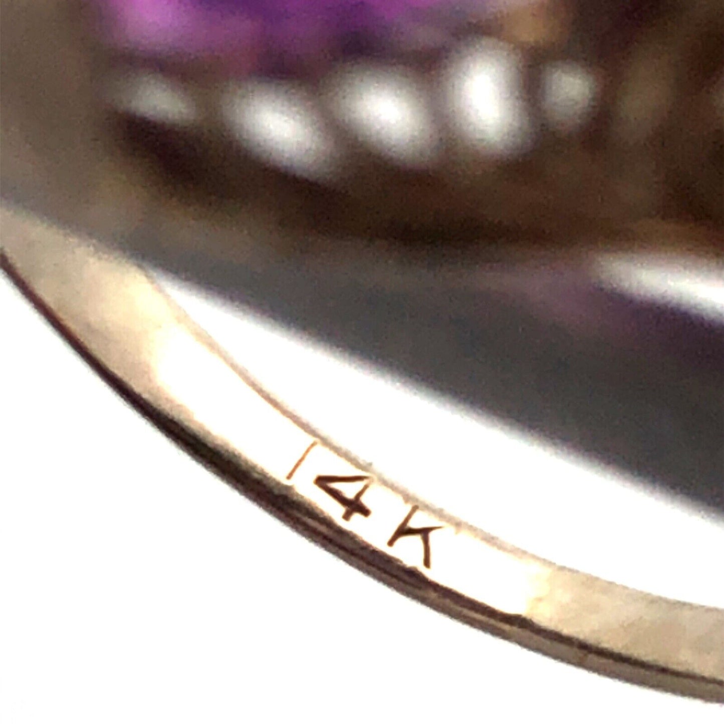 Vintage 14K White Gold Oval Cabochon Purple Amethyst Filigree Cocktail Ring