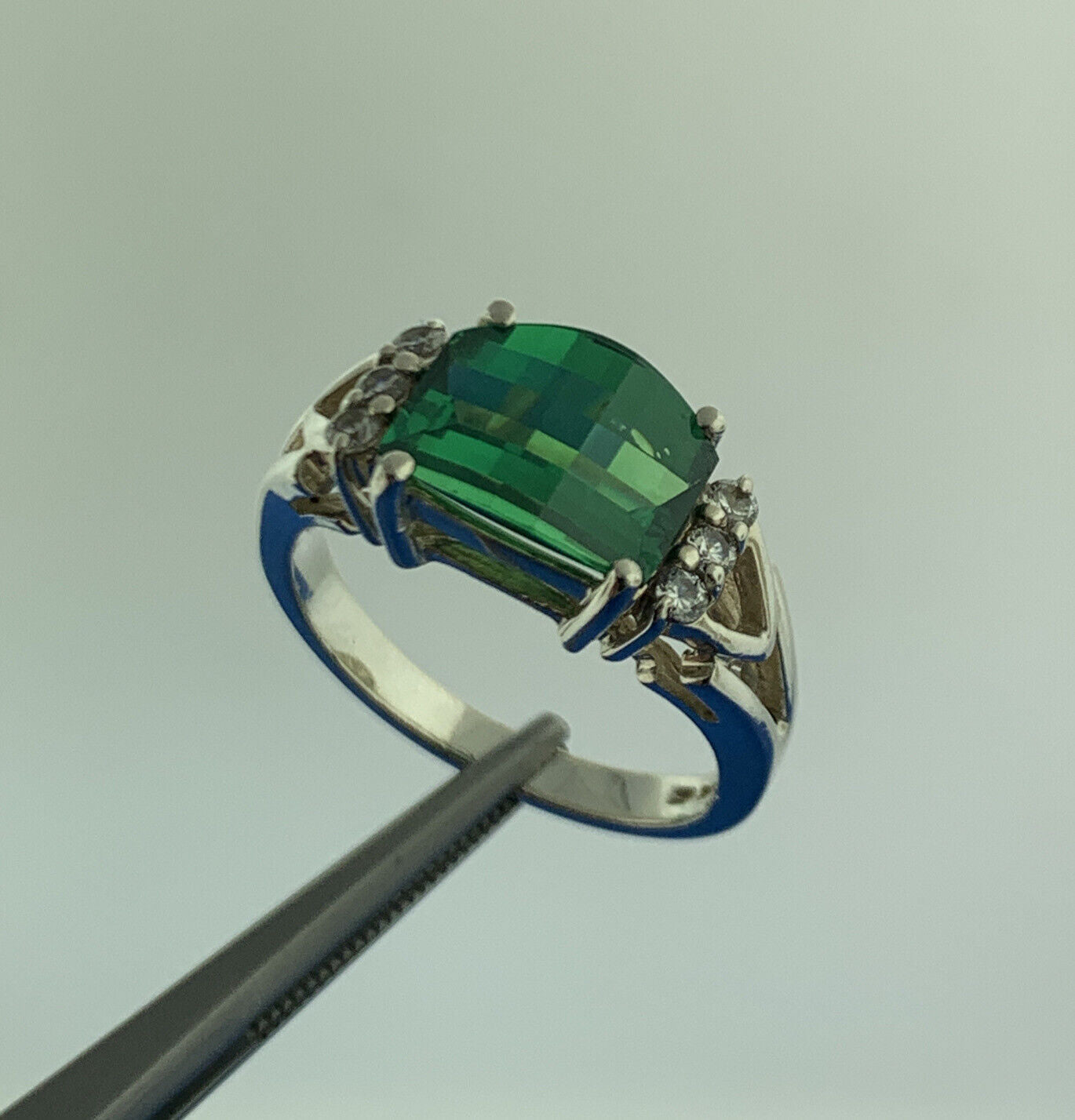 Designer Sterling Silver 925 Green White Diamonique Cubic Zirconia Cocktail Ring