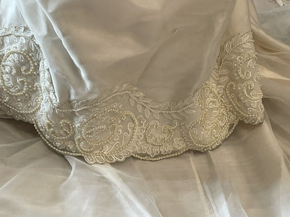 Avine Perucci St. Pucchi Bridal Dress Gown 100% Silk Size 6