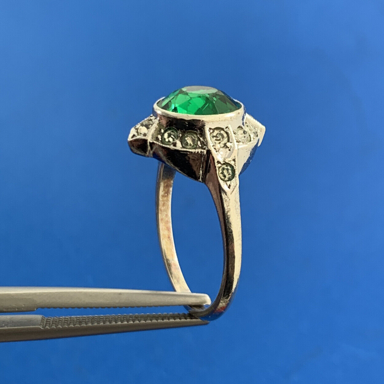 Designer 925 Sterling Silver Green Cubic Zirconia White CZ Halo Cocktail Ring