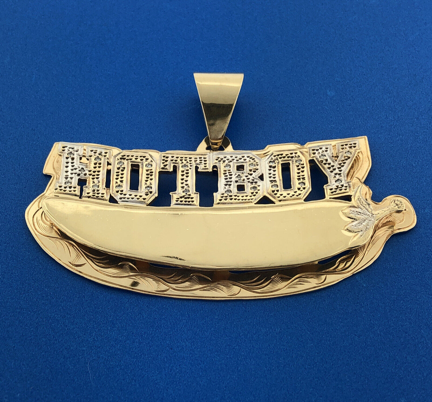 Gorgeous 10k Yellow Gold Diamond Hot Boy Chili Pepper Dangle Pendant